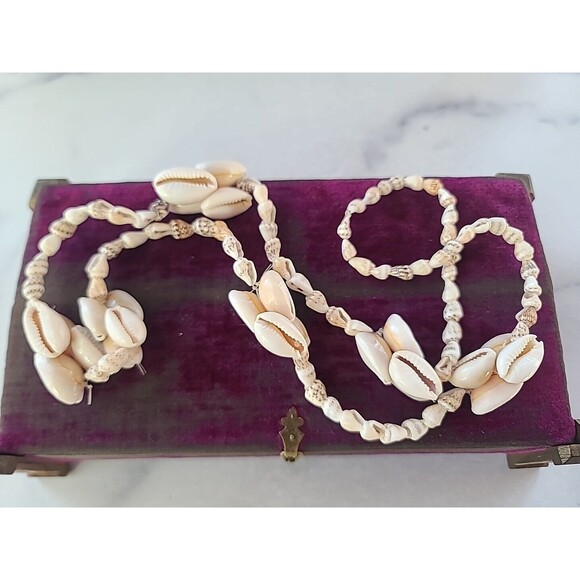 Vintage Shell Beaded Necklace - Picture 1 of 10